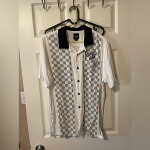 Vans (Off the Wall) Button Up Shirt Men’s M